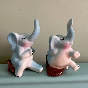 Vintage Blue Elephants Salt & Pepper
